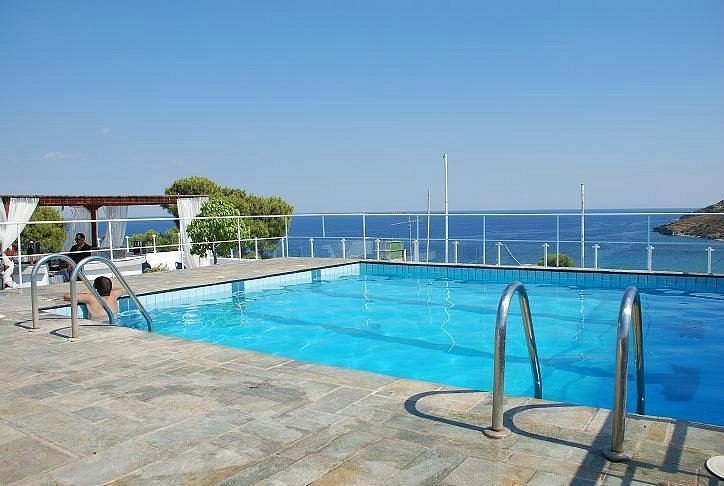 Family apartments Agia Marina